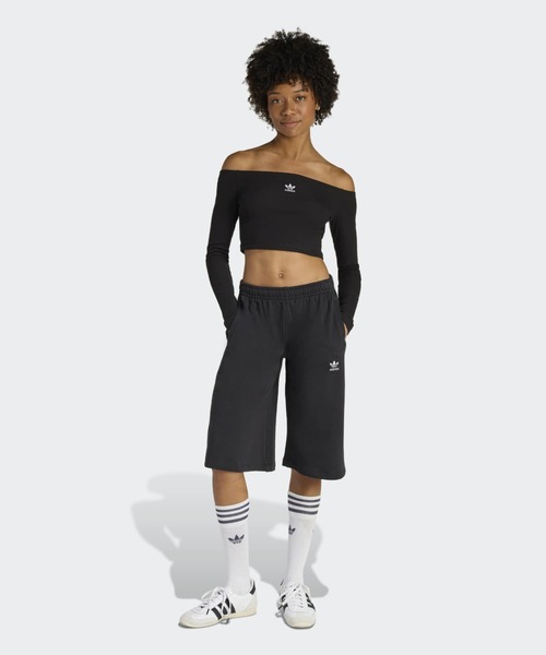 adidas(アディダス)の「adidas/アディダス ESSENTIALS RIBU OFF SHOULDER リブ編み オフショルダー 秋 秋服 2026年秋冬(Tシャツ/カットソー・レディース・ブラック/ホワイト・L/M/S/XS)」の4枚目の写真