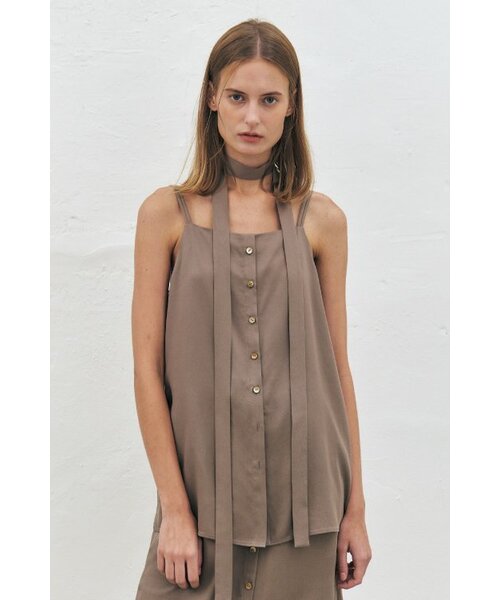 KUME(クメ)の「Tencel Twill Sleeveless Scarf Top, Dark Beige(シャツ/ブラウス・レディース・その他・SMALL/MEDIUM)」の1枚目の写真