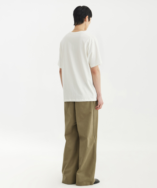 YOUTH(ユース)の「Relaxed T-Shirt - White(Tシャツ/カットソー・レディース・その他・S/M)」の4枚目の写真