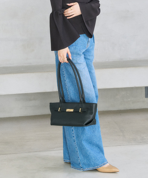 MILOS（ミロス）の「MILOS/ミロス WIDE SLIM BAG（ハンドバッグ・レディース・ブラック/ベージュ・FREE）」の4枚目の写真