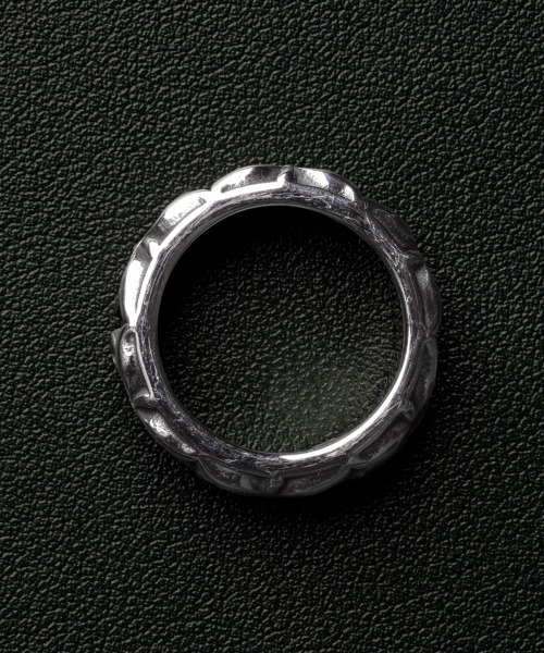 BUTTON SEOUL(ボタンソウル)の「ゴシックスクロールリング(リング・メンズ・その他・10号/19号/22号/25号/13号/16号)」の5枚目の写真