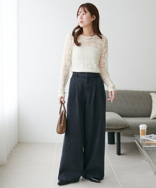 DISCOAT(ディスコート)の「ライトデニムタックワイドパンツ(デニムパンツ・レディース・ブルー/ブラック・SMALL/LARGE/MEDIUM)」の15枚目の写真