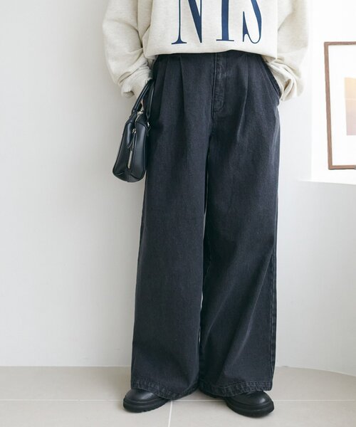 DISCOAT(ディスコート)の「ライトデニムタックワイドパンツ(デニムパンツ・レディース・ブルー/ブラック・SMALL/LARGE/MEDIUM)」の18枚目の写真