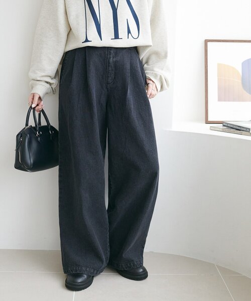 DISCOAT(ディスコート)の「ライトデニムタックワイドパンツ(デニムパンツ・レディース・ブルー/ブラック・SMALL/LARGE/MEDIUM)」の19枚目の写真