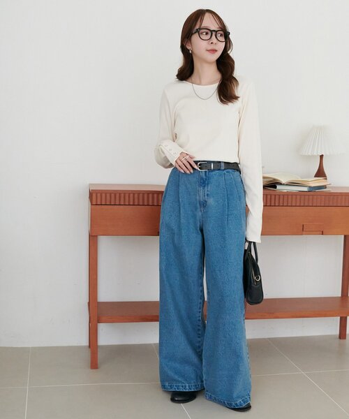 DISCOAT(ディスコート)の「ライトデニムタックワイドパンツ(デニムパンツ・レディース・ブルー/ブラック・SMALL/LARGE/MEDIUM)」の9枚目の写真