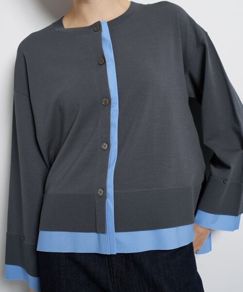 LANVIN en Bleu（ランバンオンブルー）の「シャツトリムニットコンビカーディガン（ニット/セーター・レディース・ライトカーキ/チャコールグレー/ブラック・38）」の4枚目の写真