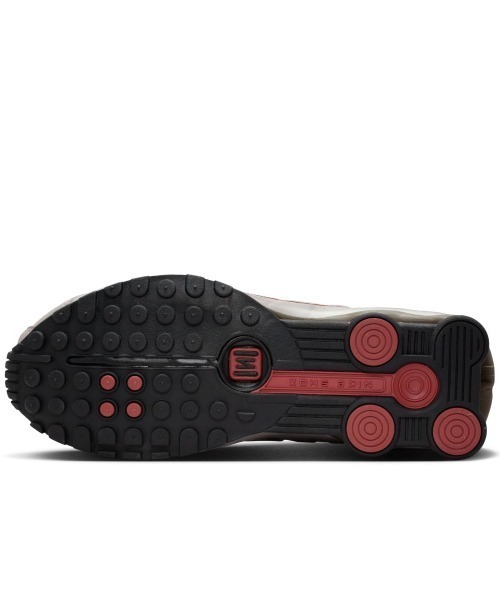 NIKE(ナイキ)の「NIKE Shox R4(ナイキ ショックス R4)(スニーカー・メンズ・グレー系・23cm/23.5cm/24cm/24.5cm/26cm/26.5cm/27cm/27.5cm/28cm/28.5cm/29cm/25cm/25.5cm)」の9枚目の写真