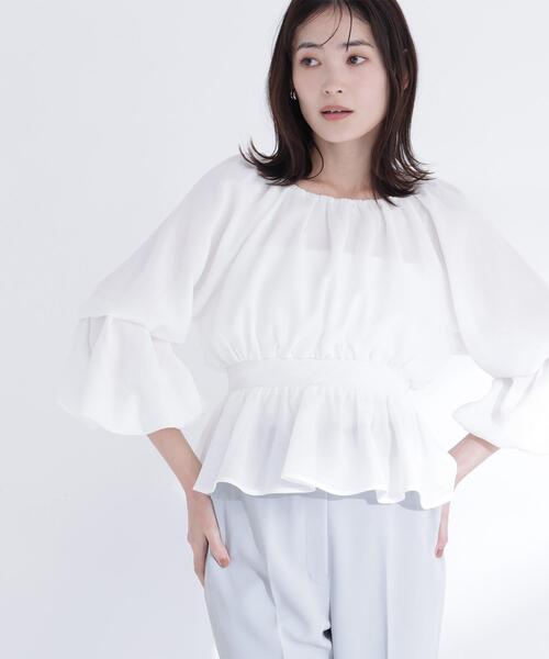 NATURAL BEAUTY BASIC(ナチュラルビューティーベーシック)の「◇メッシュギャザーペプラムブラウス(シャツ/ブラウス・レディース・ライトグリーン/ブラック/オフホワイト/ダークオレンジ・SMALL/MEDIUM)」の2枚目の写真