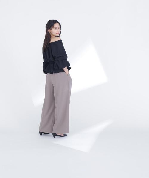 NATURAL BEAUTY BASIC(ナチュラルビューティーベーシック)の「◇メッシュギャザーペプラムブラウス(シャツ/ブラウス・レディース・ライトグリーン/ブラック/オフホワイト/ダークオレンジ・SMALL/MEDIUM)」の6枚目の写真