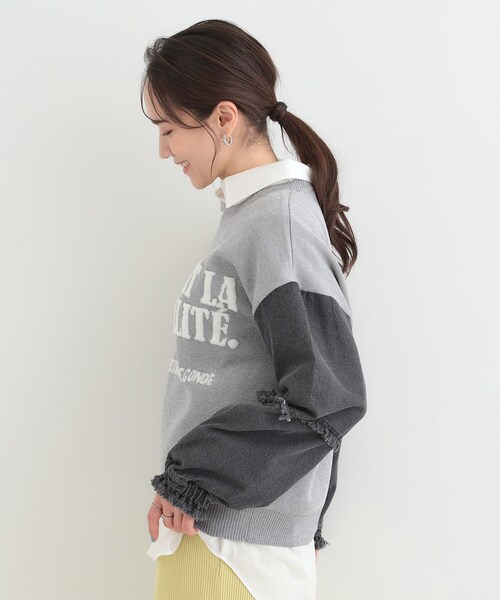 SHOO・LA・RUE（シューラルー）の「デニム袖切替ロゴニット（ニット/セーター・レディース・グレー/ライトブルー/ライトグレー・00）」の9枚目の写真