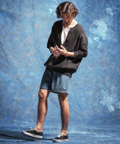 Jih Nunc（ジーヌンク）の「mn3225-ディープVキーネック7分袖ニットプルオーバー（ニット/セーター・メンズ・チャコール/ブラック・M/L/S）」の11枚目の写真