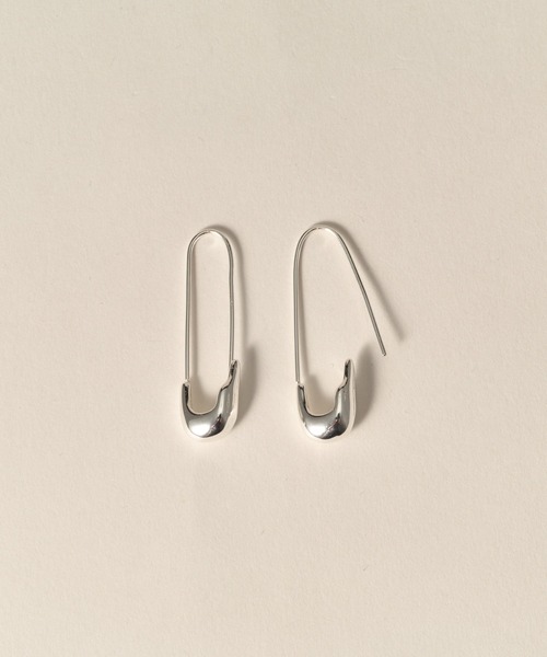 novice（ノーヴィス）の「【novice】Safety Pin Pierce［Stainless］（ピアス（両耳用）・レディース・シルバー/ゴールド・FREE）」の8枚目の写真