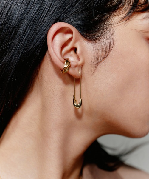 novice（ノーヴィス）の「【novice】Safety Pin Pierce［Stainless］（ピアス（両耳用）・レディース・シルバー/ゴールド・FREE）」の10枚目の写真