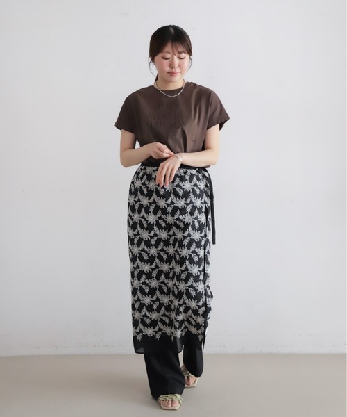 NOMBRE IMPAIR(ノンブルアンペール)の「MADISONプリント 布帛コンビTシャツ(Tシャツ/カットソー・レディース・ライトグレー/ブラウン・FREE)」の15枚目の写真