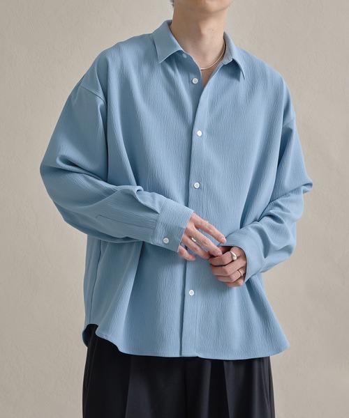 epnok（エプノック）の「ファンクショナルベーシックルーズレギュラーカラーシャツ（シャツ/ブラウス・メンズ・ピンク/ベージュ系その他/ブルー系その他/ミント/イエロー/ブルー系1/ホワイト系1/ブラック系その他/オフホワイト・SMALL/LARGE/MEDIUM）」の7枚目の写真