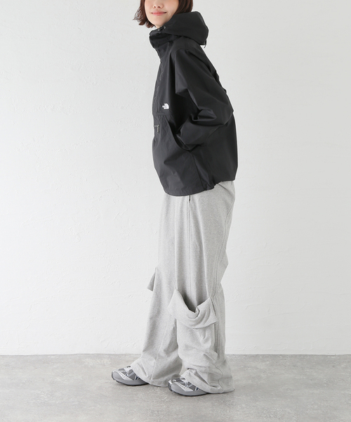 THE NORTH FACE(ザノースフェイス)の「THE NORTH FACE / ザ ノースフェイス COMPACT ANORAK / NP22630(ナイロンジャケット・メンズ・アイボリー/ブラック・SMALL/LARGE/MEDIUM)」の14枚目の写真