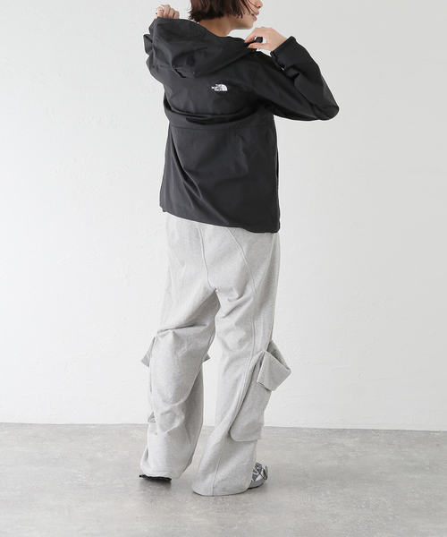 THE NORTH FACE(ザノースフェイス)の「THE NORTH FACE / ザ ノースフェイス COMPACT ANORAK / NP22630(ナイロンジャケット・メンズ・アイボリー/ブラック・SMALL/LARGE/MEDIUM)」の15枚目の写真