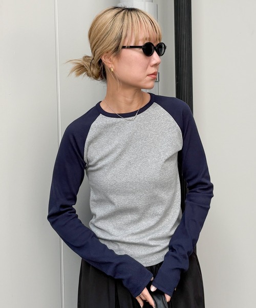 feepur（フェピュール）の「異素材ラグランロンTee（Tシャツ/カットソー・レディース・ネイビー/チャコールグレー・MEDIUM）」の3枚目の写真