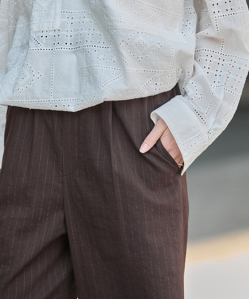 JOURNAL STANDARD（ジャーナルスタンダード）の「《追加》ウォッシャブルコットンリネンIVISストレートパンツ（その他パンツ・レディース・ブラック/チョコ/オートミール/ダークブルー・36/38/40）」の11枚目の写真