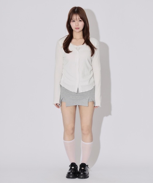 ALLuRing ChaRm(アリュリングチャーム)の「Layered Ribbon Rib Cardigan / レイヤードリボンリブカーディガン(カーディガン/ボレロ・レディース・グレー/ブラック/ホワイト・FREE)」の17枚目の写真