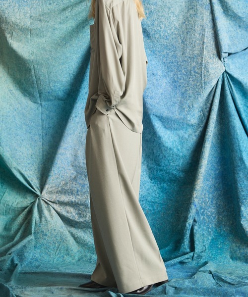 MAISON SPECIAL（メゾンスペシャル）の「《UNISEX》Slab Rayon Two-tuck Prime-Wide Slacks/スラブレーヨンプライムワイドツータックスラックス【MAISON SPECIAL/メゾンスペシャル】■セットアップ対応■（スラックス・メンズ・グレイッシュベージュ/ブラック/グレー/ネイビー・2/1/0）」の10枚目の写真