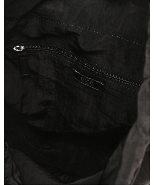 athe（アテ）の「[RUBAN] ブラックリボンバックパック兼ショルダーバッグ L AABA6F901BK（ショルダーバッグ・レディース・ブラック・FREE）」の2枚目の写真
