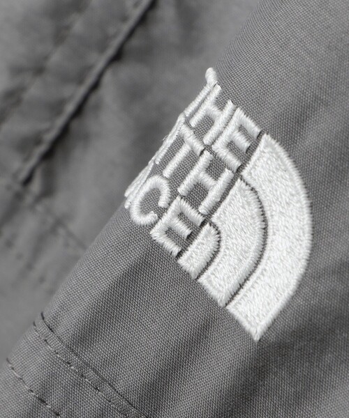 THE NORTH FACE(ザノースフェイス)の「THE NORTH FACE: COMPACT JACKET マウンテンパーカー 26AW(ブルゾン・メンズ・ブラック/ナチュラル/ブルー/グレー/オリーブ・MEDIUM/LARGE/X-LARGE)」の17枚目の写真