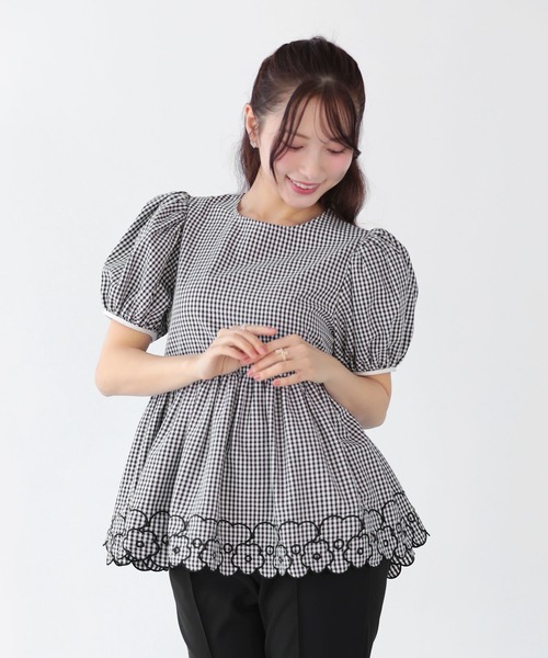 フラワー刺しゅう裾スカラップトップス（その他トップス）｜Fit more