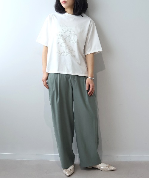 leswel(レスウェル)の「【M~5L】【接触冷感】シルケット天竺ロゴプリントTシャツ(Tシャツ/カットソー・レディース・カーキ/チャコールグレー/オフホワイト・5L/4L/3L/LL/L/M)」の5枚目の写真
