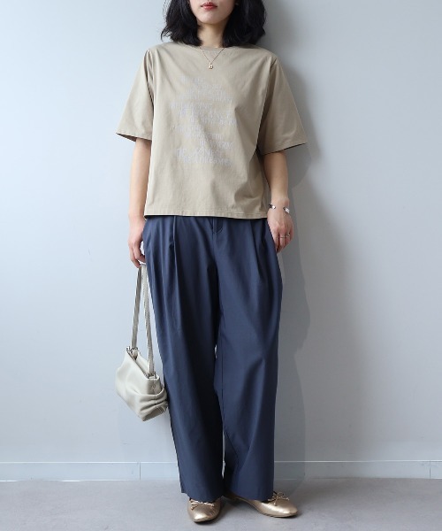 leswel(レスウェル)の「【M~5L】【接触冷感】シルケット天竺ロゴプリントTシャツ(Tシャツ/カットソー・レディース・カーキ/チャコールグレー/オフホワイト・5L/4L/3L/LL/L/M)」の11枚目の写真