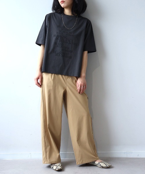 leswel(レスウェル)の「【M~5L】【接触冷感】シルケット天竺ロゴプリントTシャツ(Tシャツ/カットソー・レディース・カーキ/チャコールグレー/オフホワイト・5L/4L/3L/LL/L/M)」の19枚目の写真