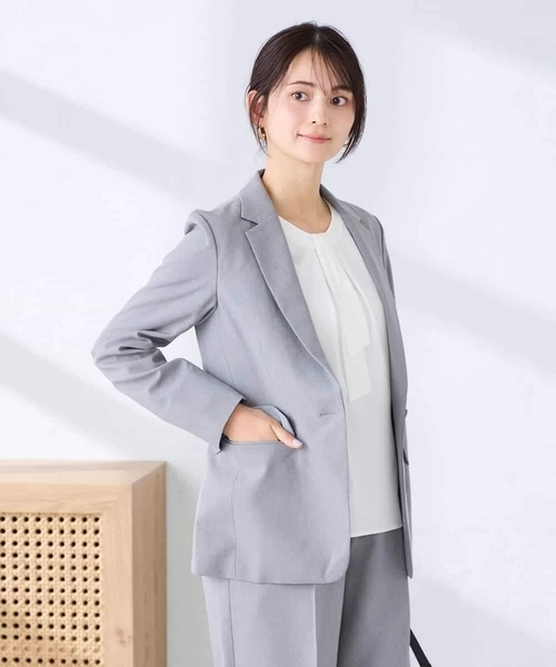 a.v.v(アーヴェヴェ)の「【洗える/UVカット】リネンライクストレッチテーラードジャケット(テーラードジャケット・レディース・グレー/ネイビー・40/38/42/36/34)」の8枚目の写真