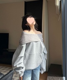 オフショルダーオーバーサイズスウェット