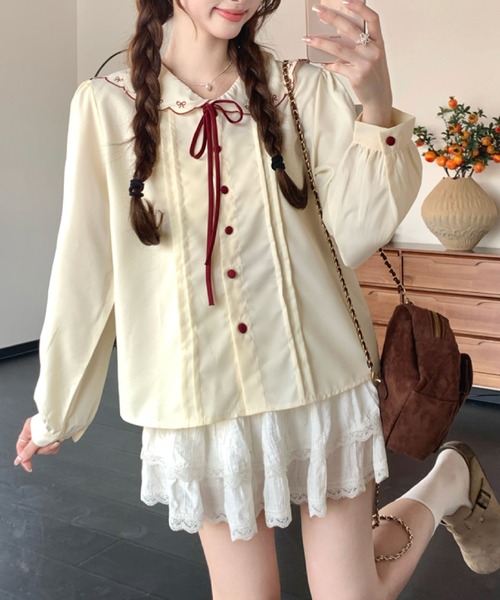 2ly2(トゥーリートゥー)の「リボン刺繍 セーラーカラーブラウス(シャツ/ブラウス・レディース・アイボリー・FREE)」の6枚目の写真