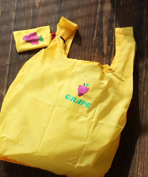 FUNALIVE（ファンアライブ）の「AVVENTURA エコバッグ Mサイズ 折り畳み フルーツ（エコバッグ/サブバッグ・メンズ・グレー/イエロー/ロイヤルブルー/ベージュ/ピンク・FREE）」の4枚目の写真