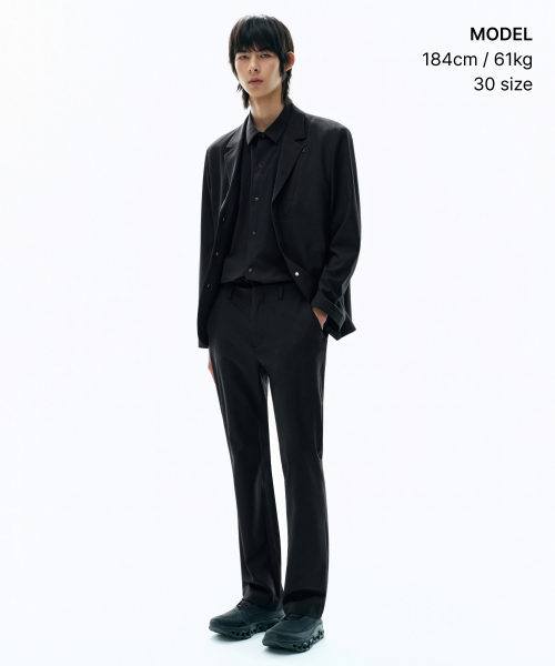 MUSINSA STANDARD（ムシンサスタンダード）の「ハイブリッドストレートパンツ[ブラック]（スラックス・メンズ・その他・26/28/30/32/34/36/38/40/42）」の2枚目の写真
