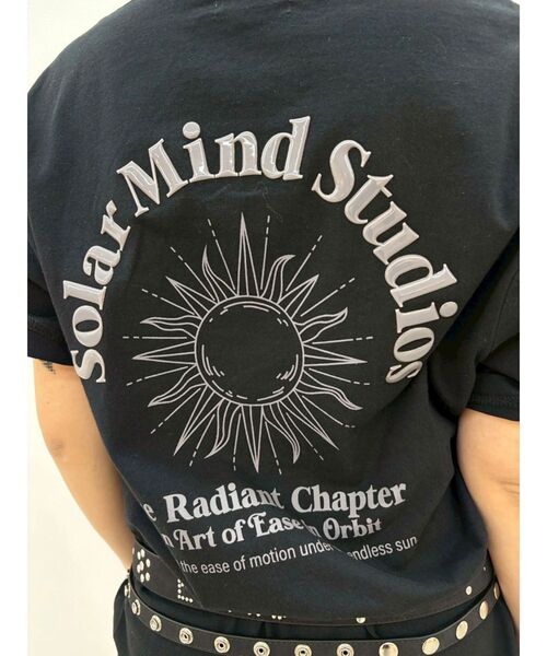 EVRIS(エヴリス)の「SOLAR MIND STUDIOS BIG Tシャツ(Tシャツ/カットソー・レディース・ピンク/ホワイト/ブラック/ブルー・FREE)」の17枚目の写真
