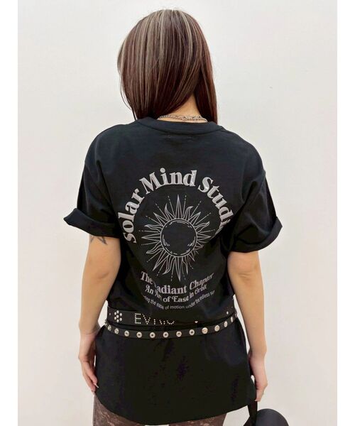 EVRIS(エヴリス)の「SOLAR MIND STUDIOS BIG Tシャツ(Tシャツ/カットソー・レディース・ピンク/ホワイト/ブラック/ブルー・FREE)」の18枚目の写真