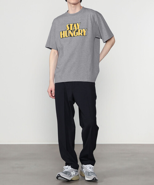 Bshop(ビショップ)の「STAY HUNGRY | ロゴ クルーネックTシャツ MEN(Tシャツ/カットソー・メンズ・グレー・M/L)」の2枚目の写真