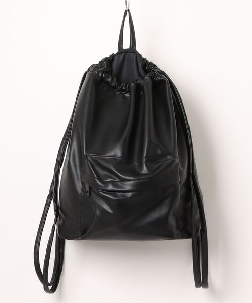 an meets zakka(アンミツザッカ)の「an meets zakka ソフト合成皮革ナップサック(バックパック/リュック・レディース・ブラック・ONESIZE)」の7枚目の写真