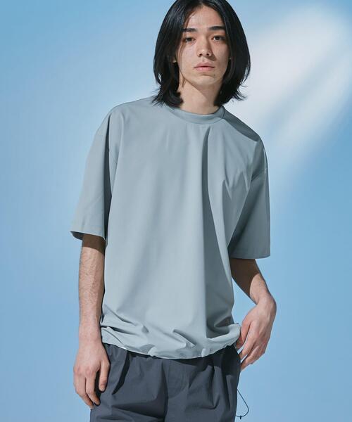 URBAN RESEARCH DOORS(アーバンリサーチドアーズ)の「『UR TECH』サマシェア ショートスリーブプルオーバー(Tシャツ/カットソー・メンズ・ブラック/チャコールグレー/グリーン/グレー・X-LARGE/MEDIUM/LARGE)」の8枚目の写真