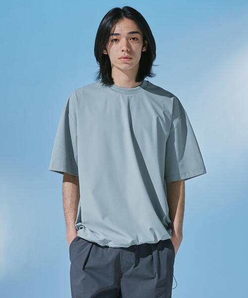 URBAN RESEARCH DOORS(アーバンリサーチドアーズ)の「『UR TECH』サマシェア ショートスリーブプルオーバー(Tシャツ/カットソー・メンズ・ブラック/チャコールグレー/グリーン/グレー・X-LARGE/MEDIUM/LARGE)」の9枚目の写真