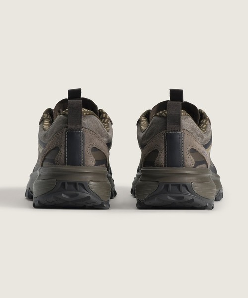 VANS(バンズ)の「クロスパス XC GORE-TEX / Crosspath XC Gore-Tex Bungee C VN000EKHG061(スニーカー・メンズ・ブラウン・5.5/8.5/9.5/5/6/6.5/7/7.5/8/9/10/10.5/11/11.5/12)」の4枚目の写真