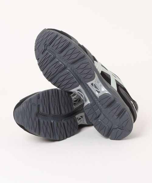 ADAM ET ROPE'（アダムエロペ）の「ASICS GEL-K1011 1203A830.002（その他シューズ・メンズ・ブラック・27.5cm/28.0cm/28.5cm/26.0cm/26.5cm/27.0cm）」の3枚目の写真