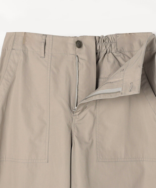 COMME CA Wardrobe(コムサワードローブ)の「タイプライター ベイカーパンツ(その他パンツ・レディース・カーキ/ネイビー・11号/9号/7号)」の10枚目の写真
