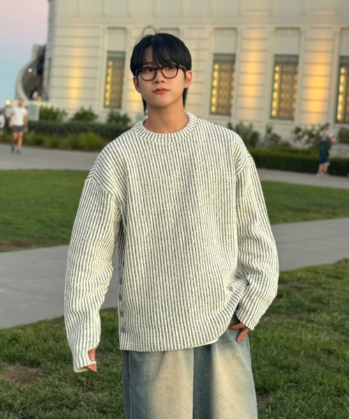 Side Button Bouclé Knit белый