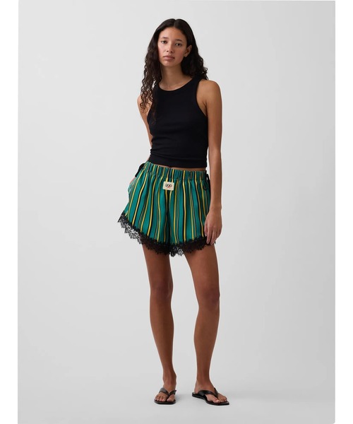 GAP(ギャップ)の「Gap × Sean Wotherspoon リサイクル サテンストライプ イージーウエスト ショートパンツ(その他パンツ・レディース・グリーン・M/S/XXS/L/XS)」の3枚目の写真