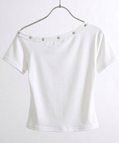 Diable baiser(ディアブルベーゼ)の「オフショル ハトメディテール ラインストーンロゴ クロップドTシャツ(Tシャツ/カットソー・レディース・ホワイト・FREE)」の9枚目の写真