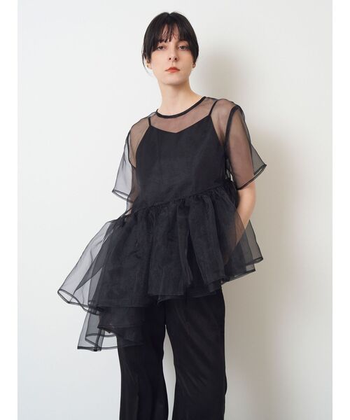 ELENDEEK（エレンディーク）の「【yuumi×ELENDEEK】CAMI SET ASYMMETRY BL（シャツ/ブラウス・レディース・アイボリー/ブラック/ブルー・FREE）」の4枚目の写真