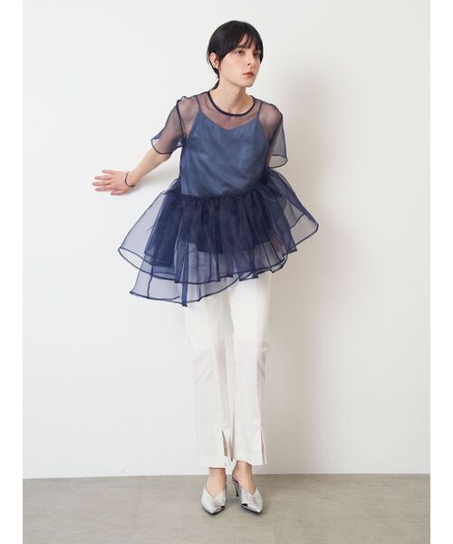 ELENDEEK（エレンディーク）の「【yuumi×ELENDEEK】CAMI SET ASYMMETRY BL（シャツ/ブラウス・レディース・アイボリー/ブラック/ブルー・FREE）」の18枚目の写真